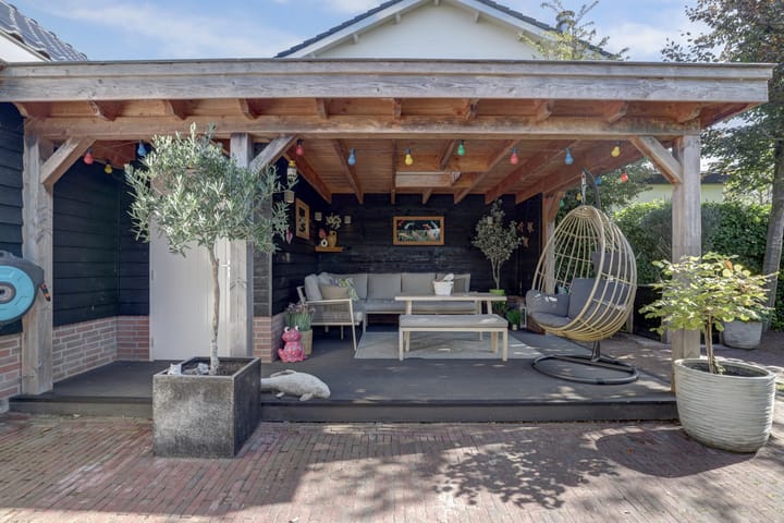 Photo 36 of Kerkweg 42