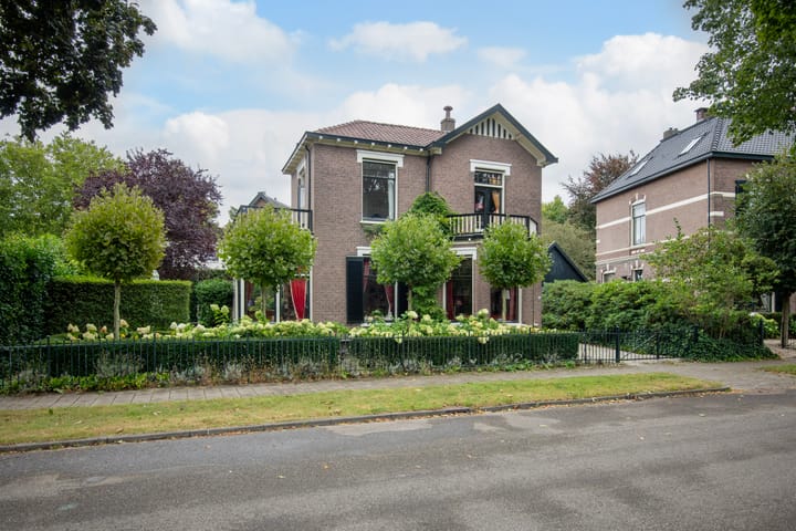 Foto 49 van Jhr. Mr. G.W. Molleruslaan 14