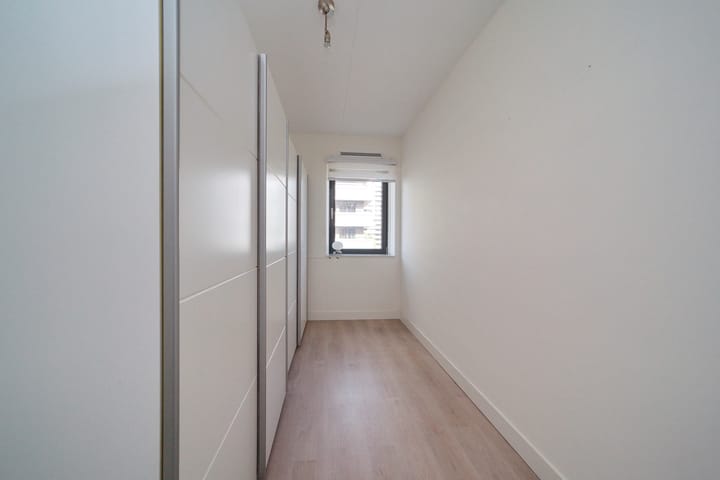 Foto 25 van Martinus Nijhofflaan 182