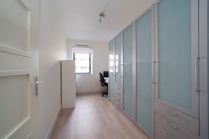 Foto 29 van Martinus Nijhofflaan 182