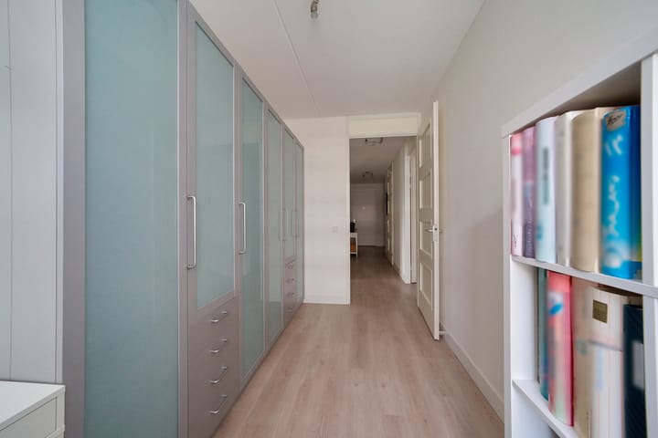 Foto 30 van Martinus Nijhofflaan 182