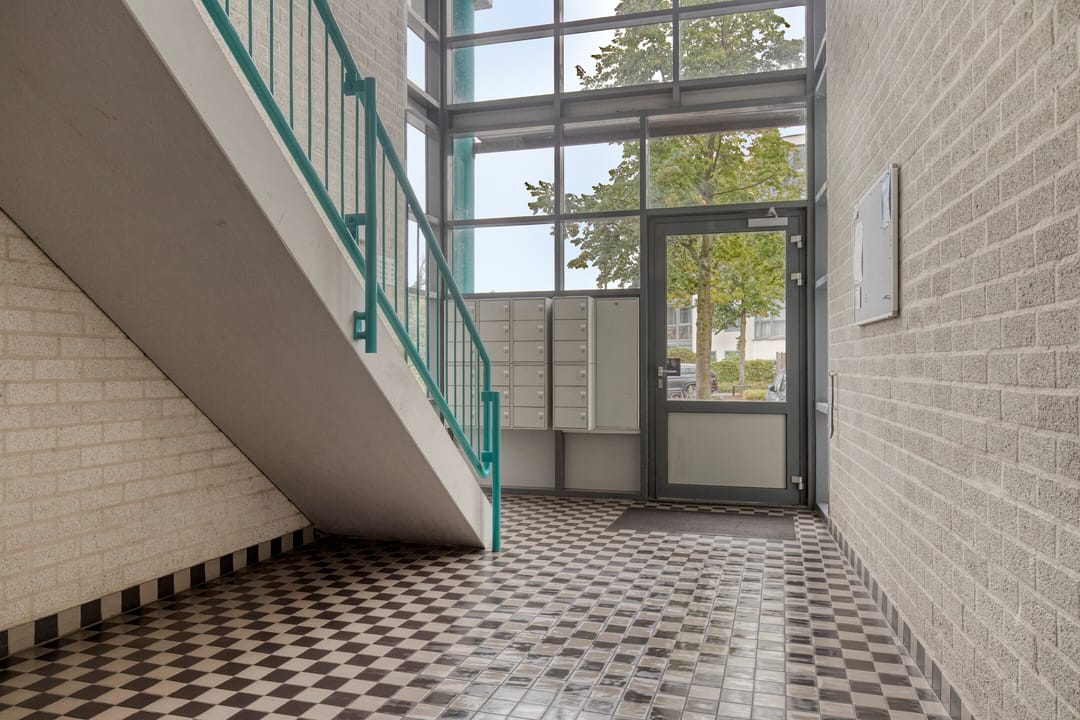 Foto 7 van Aartsbisschop Romerostraat 147