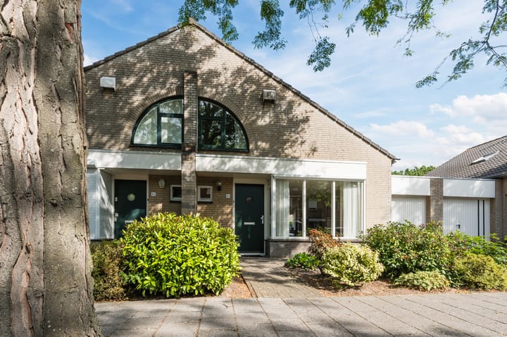 Foto 6 van Busweg 84