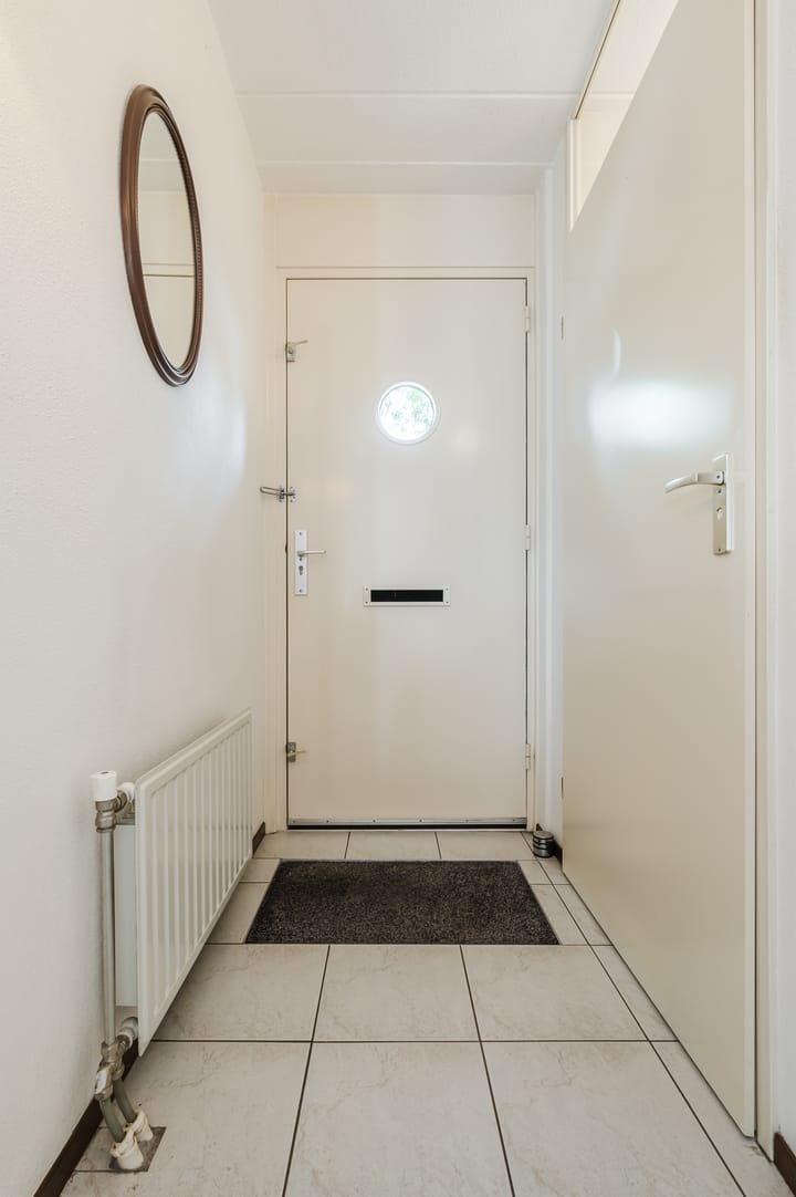 Foto 7 van Busweg 84