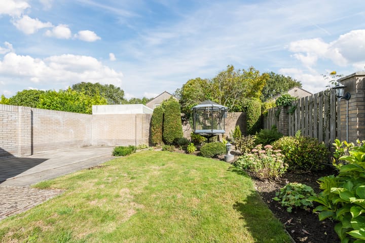 Foto 27 van Busweg 84