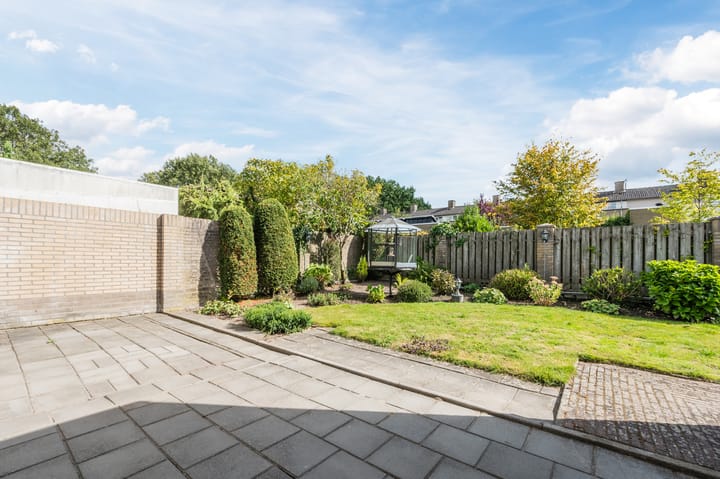 Foto 28 van Busweg 84