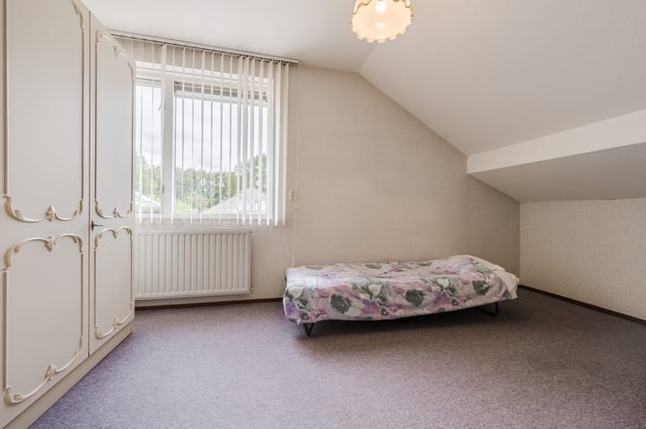 Foto 38 van Busweg 84