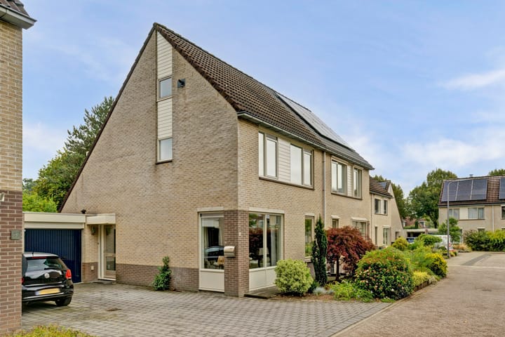 Foto 33 van Hazelaarhof 49