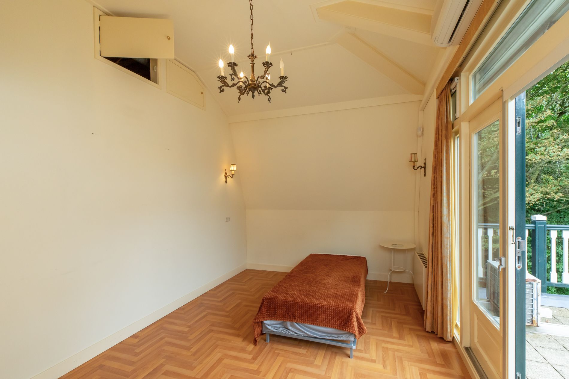 Foto 30 van Julianalaan 5