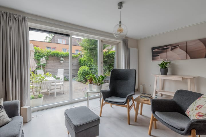 Foto 16 van Anna van Burendreef 49