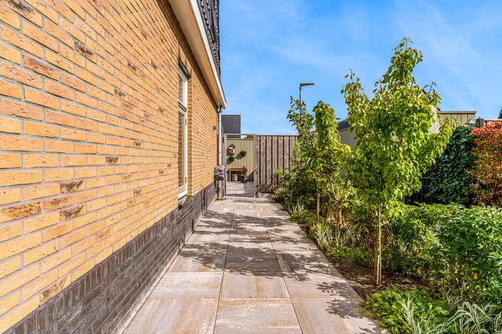 Foto 25 van Miedemahof 9