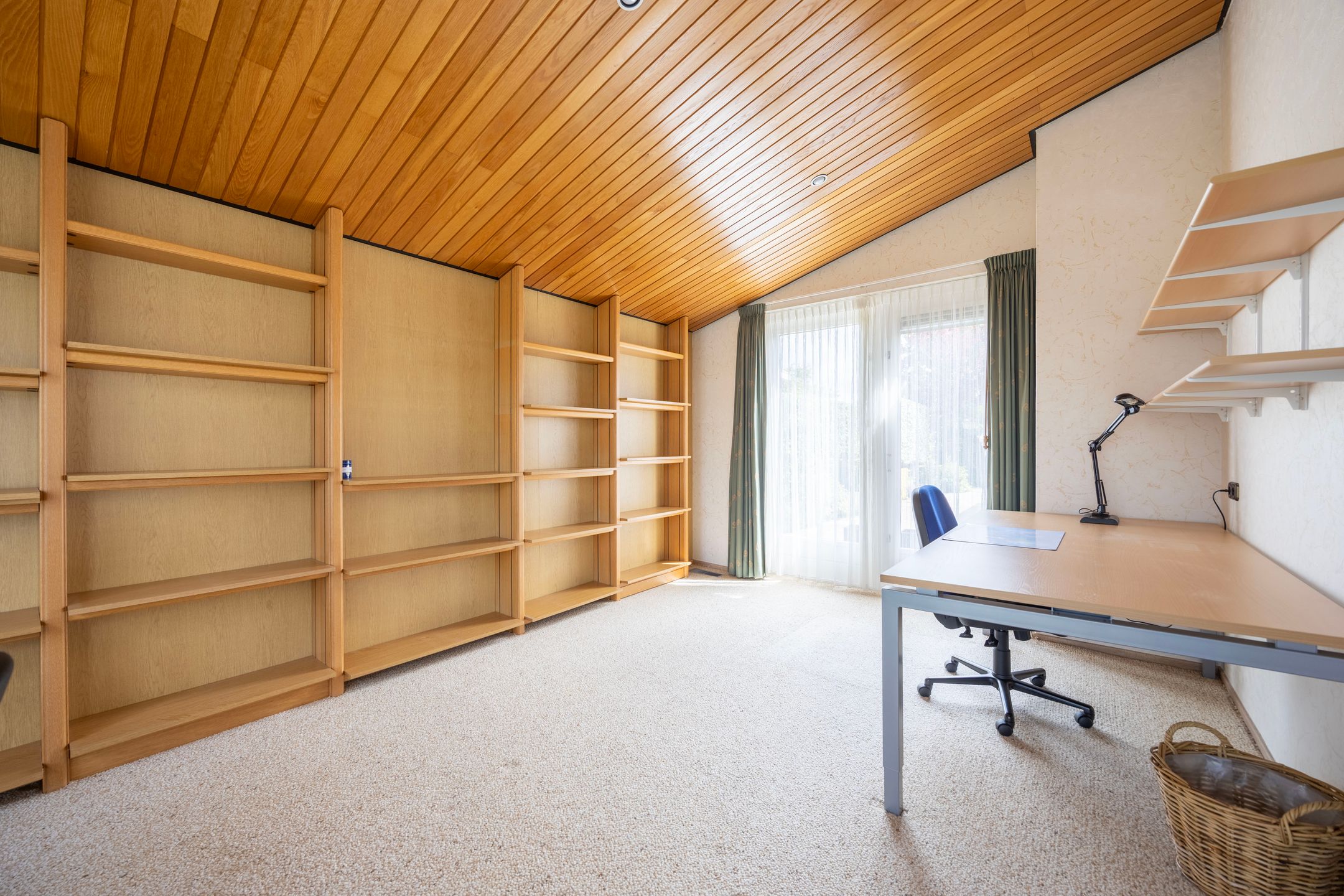 Photo 12 of Meeuwenlaan 7