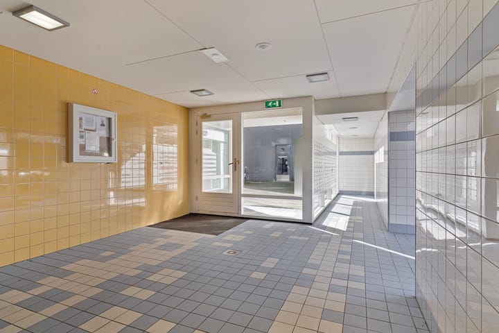 Foto 8 van Plutostraat 158