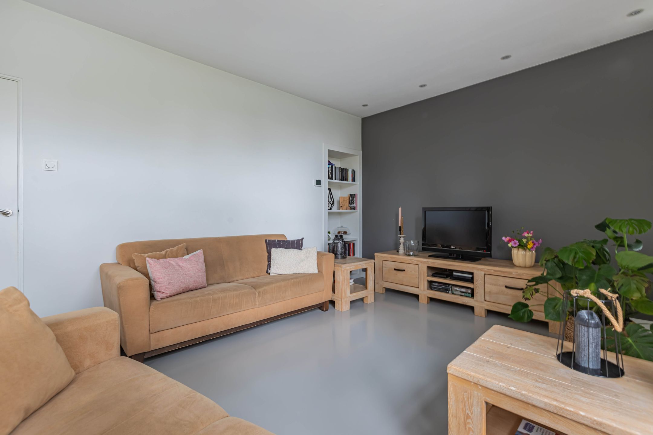 Foto 12 van Sânpaed 3