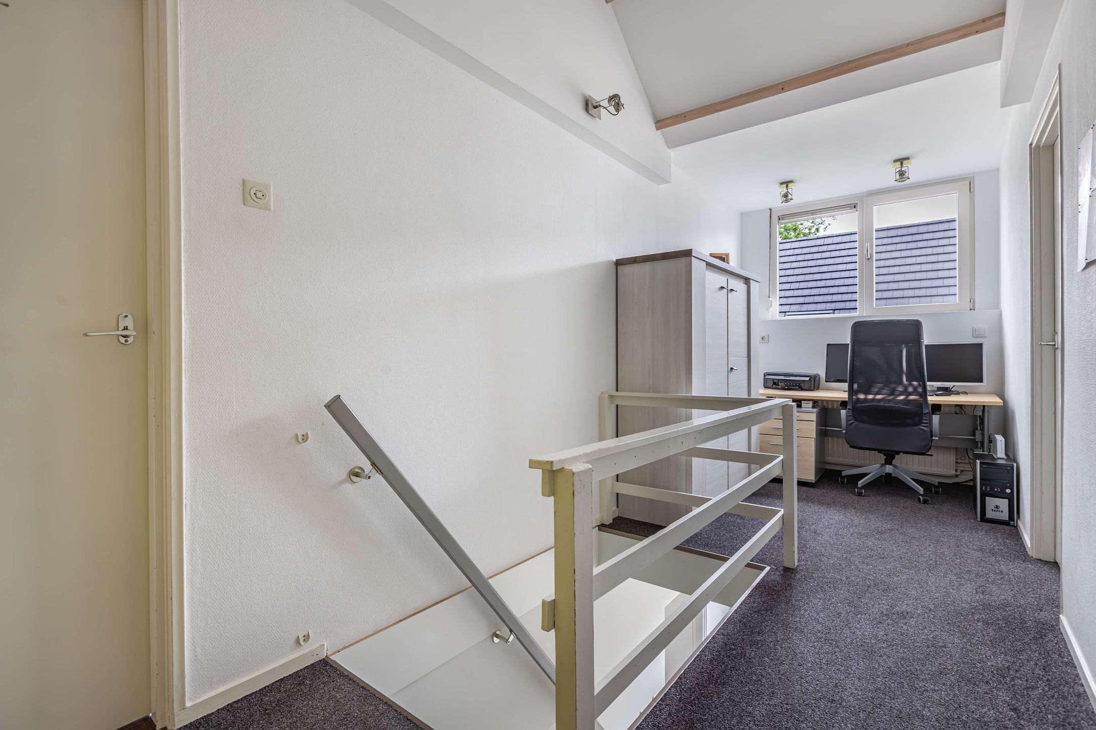 Foto 33 van Sânpaed 3