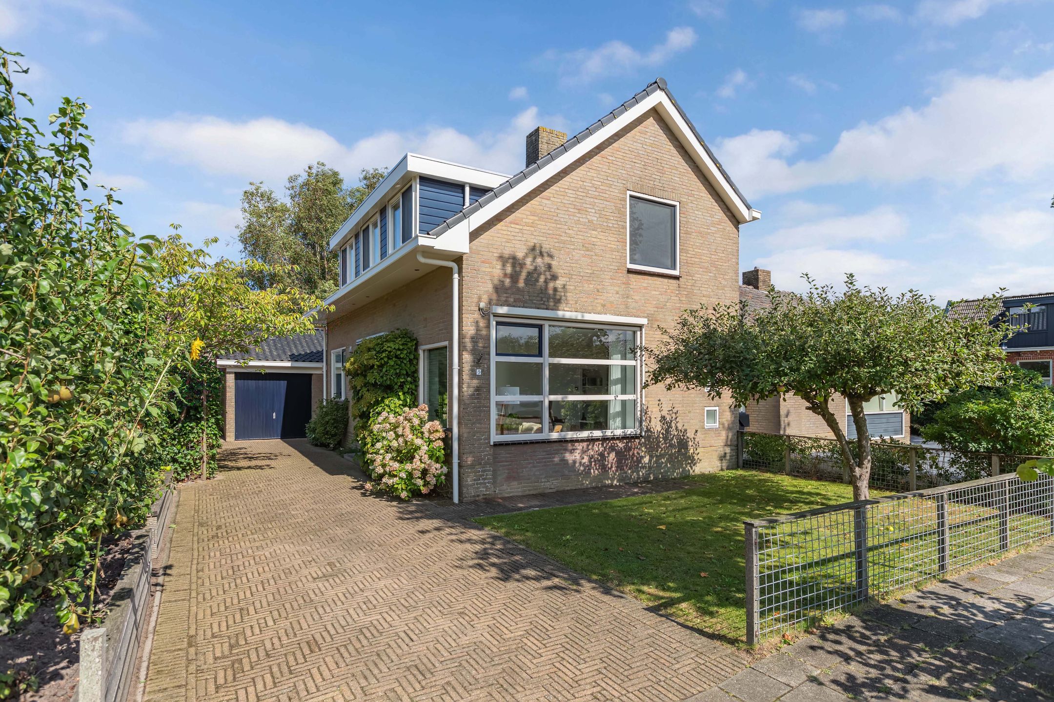 Foto 51 van Sânpaed 3