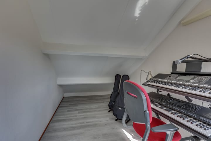 Foto 23 van Roggestraat 4