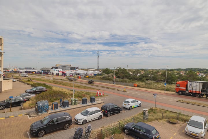 Photo 27 of Tjerk Hiddesstraat 39