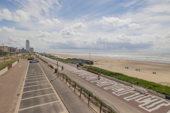 Photo 28 of Tjerk Hiddesstraat 39