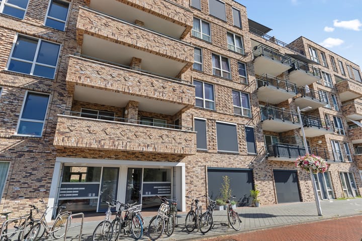 Photo 34 of Louis Armstronglaan 702