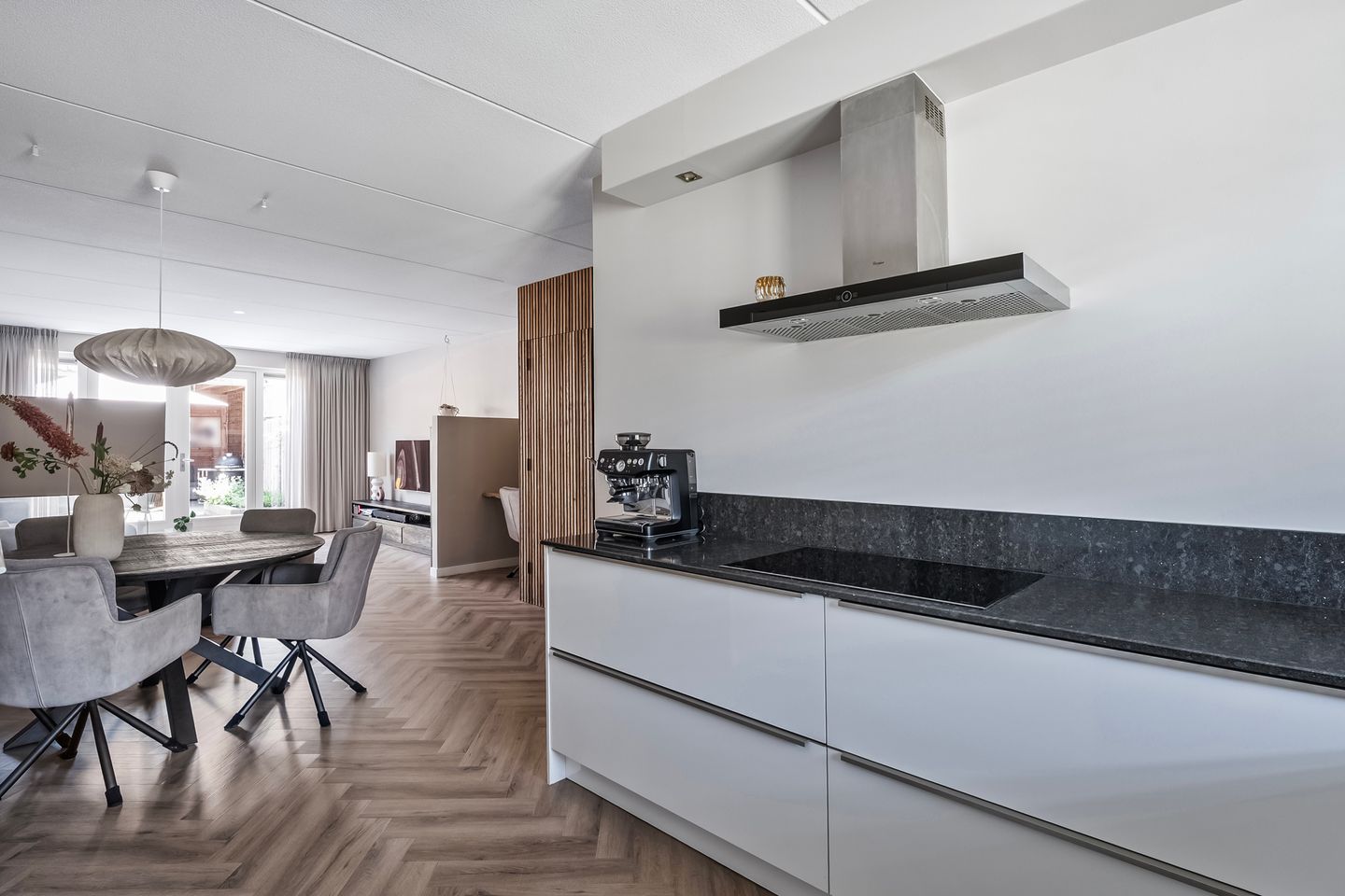 Photo 14 of Toutenburgstraat 46