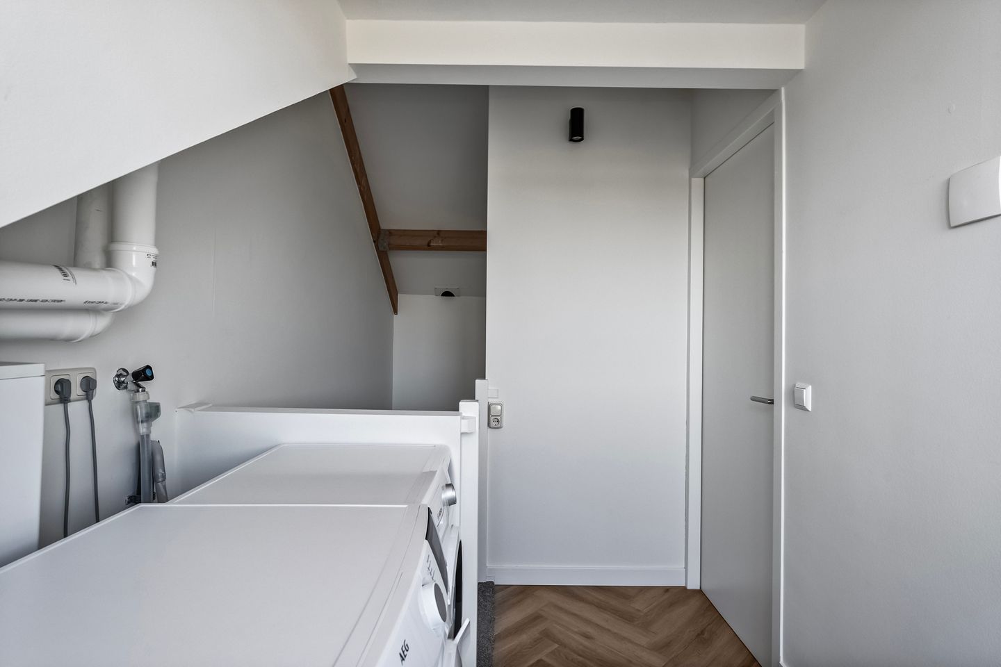 Photo 34 of Toutenburgstraat 46