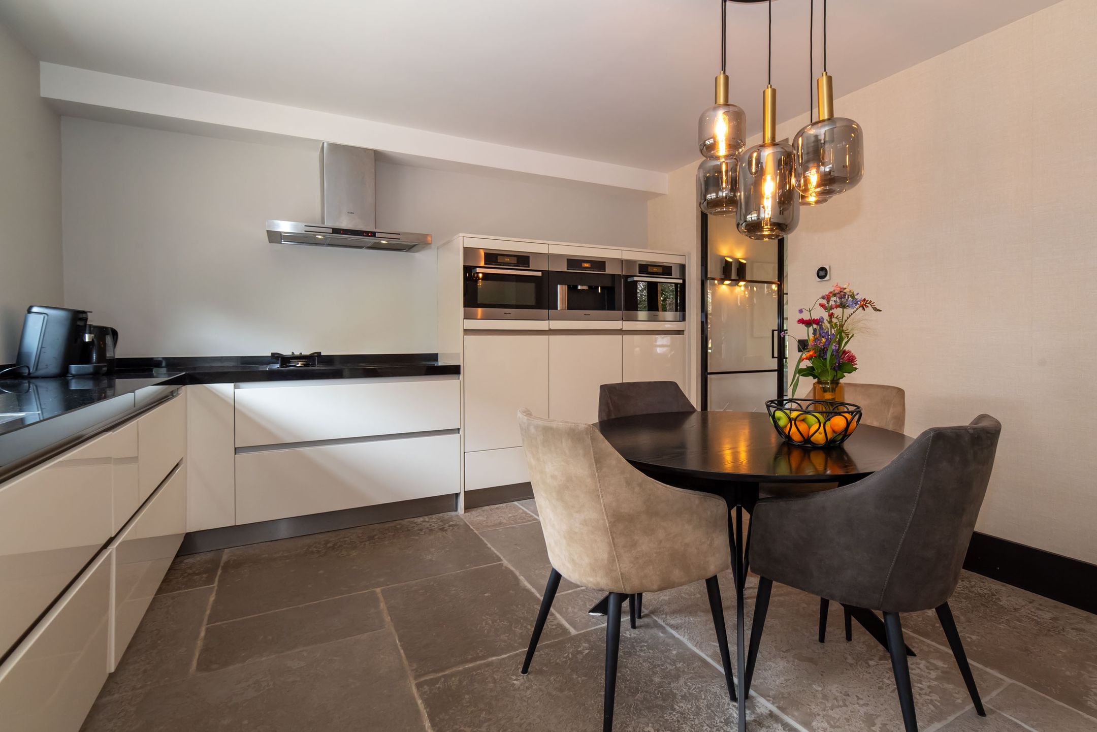 Photo 12 of Denekamperstraat 52