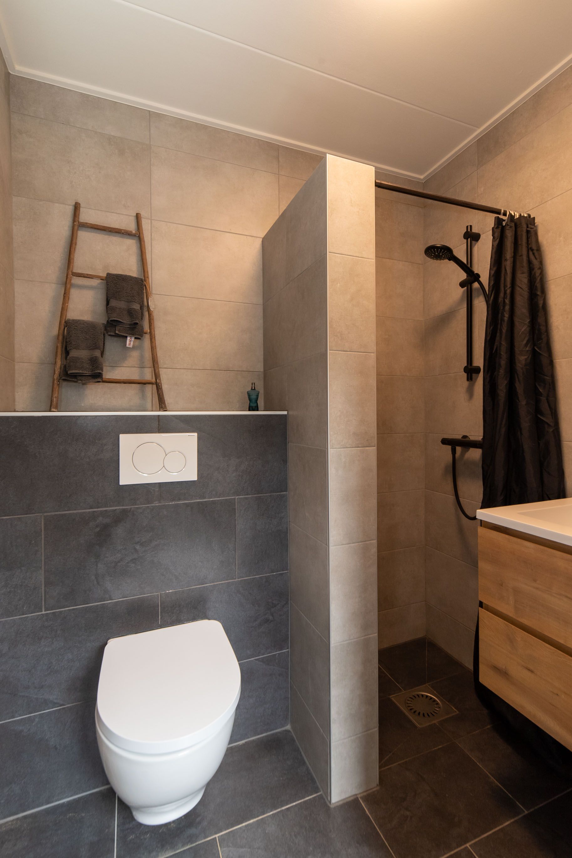 Photo 48 of Denekamperstraat 52