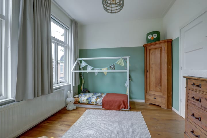 Foto 23 van Esdoornstraat 46