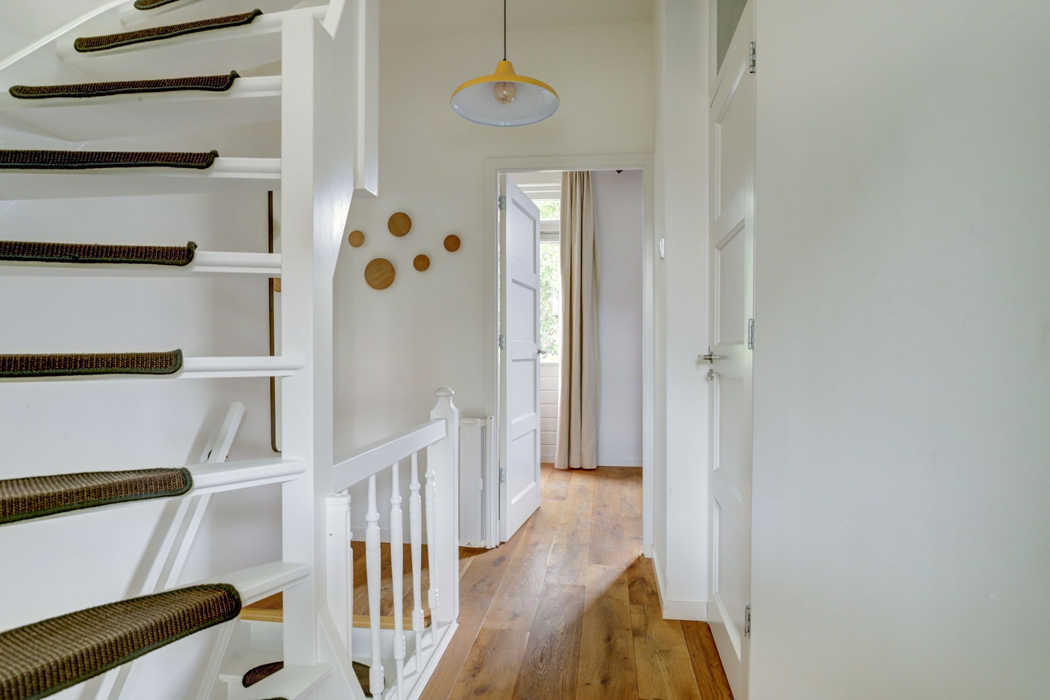 Foto 30 van Esdoornstraat 46