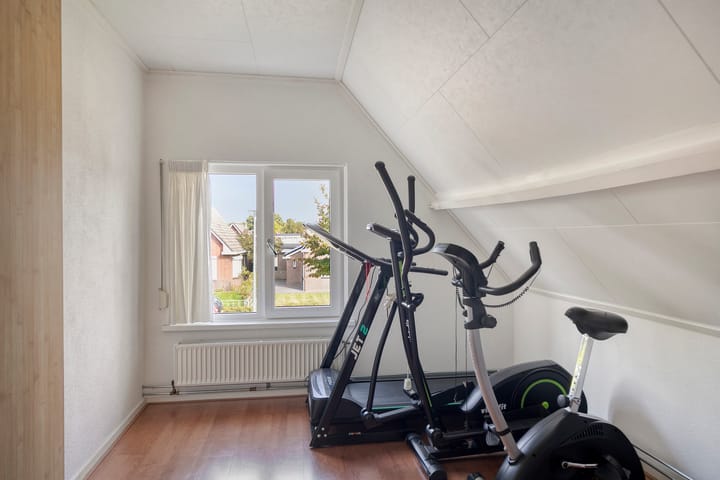 Photo 10 of Brugstraat 41