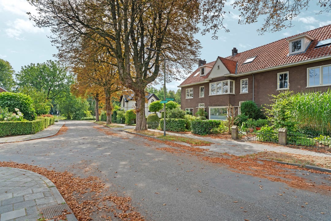 Photo 2 of Rozenhagelaan 14