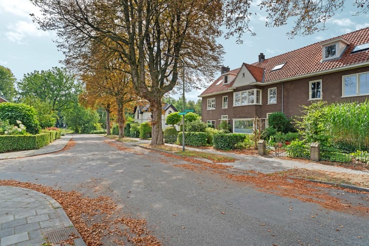 Photo 2 of Rozenhagelaan 14