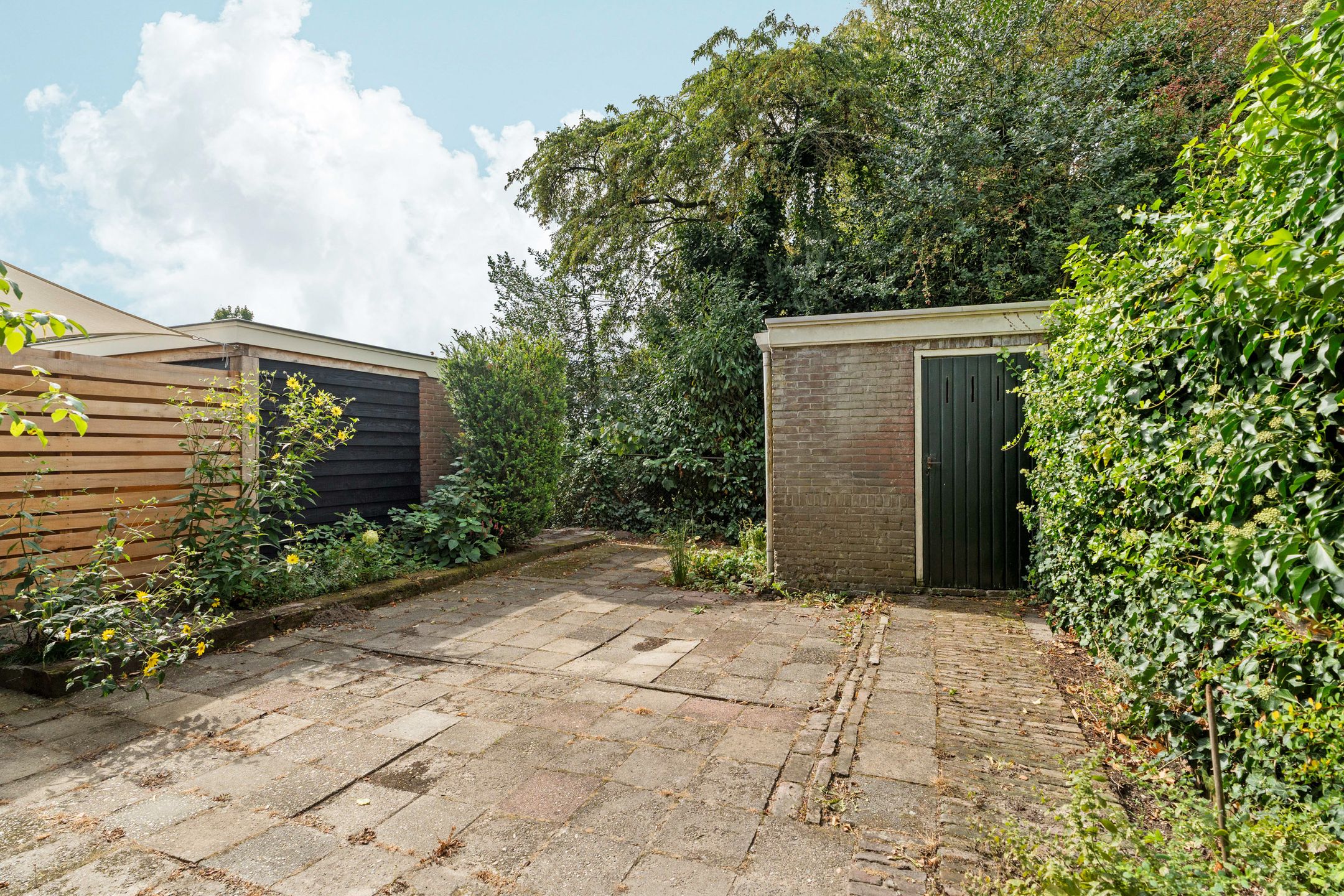 Photo 42 of Rozenhagelaan 14