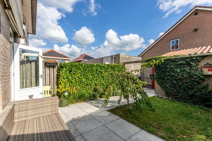 Foto 40 van Molenlaan 15