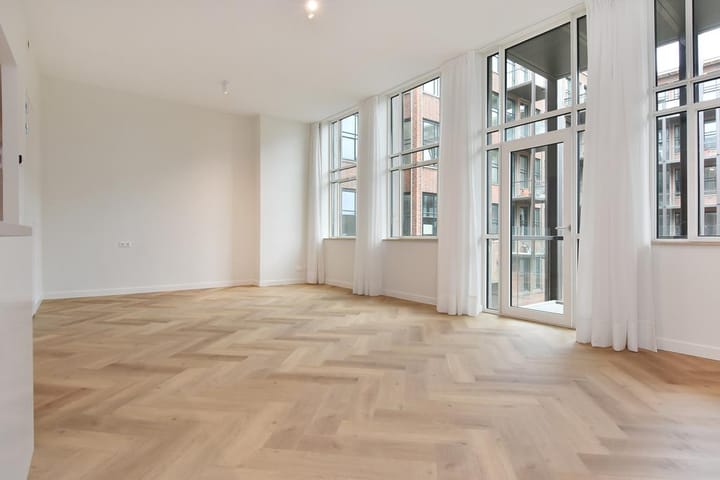 Foto 2 van Plesmanweg 415