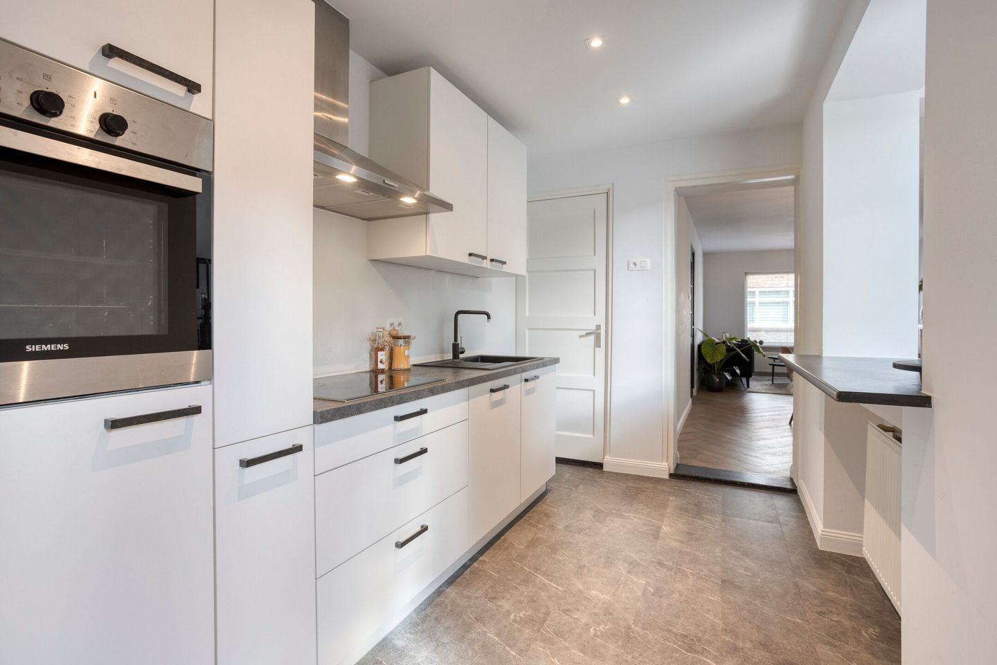 Photo 14 of Anjelierstraat 56