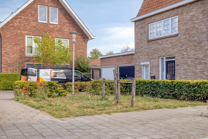 Foto 37 van Anjelierstraat 56