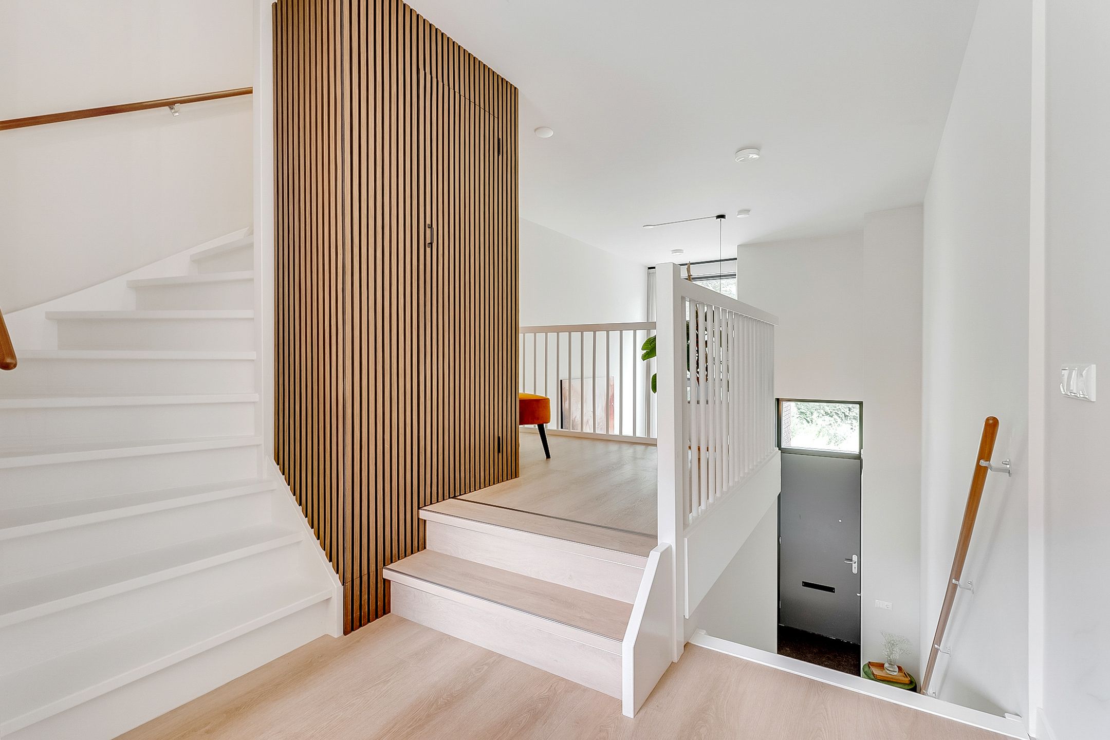 Photo 9 of Belgradostraat 53