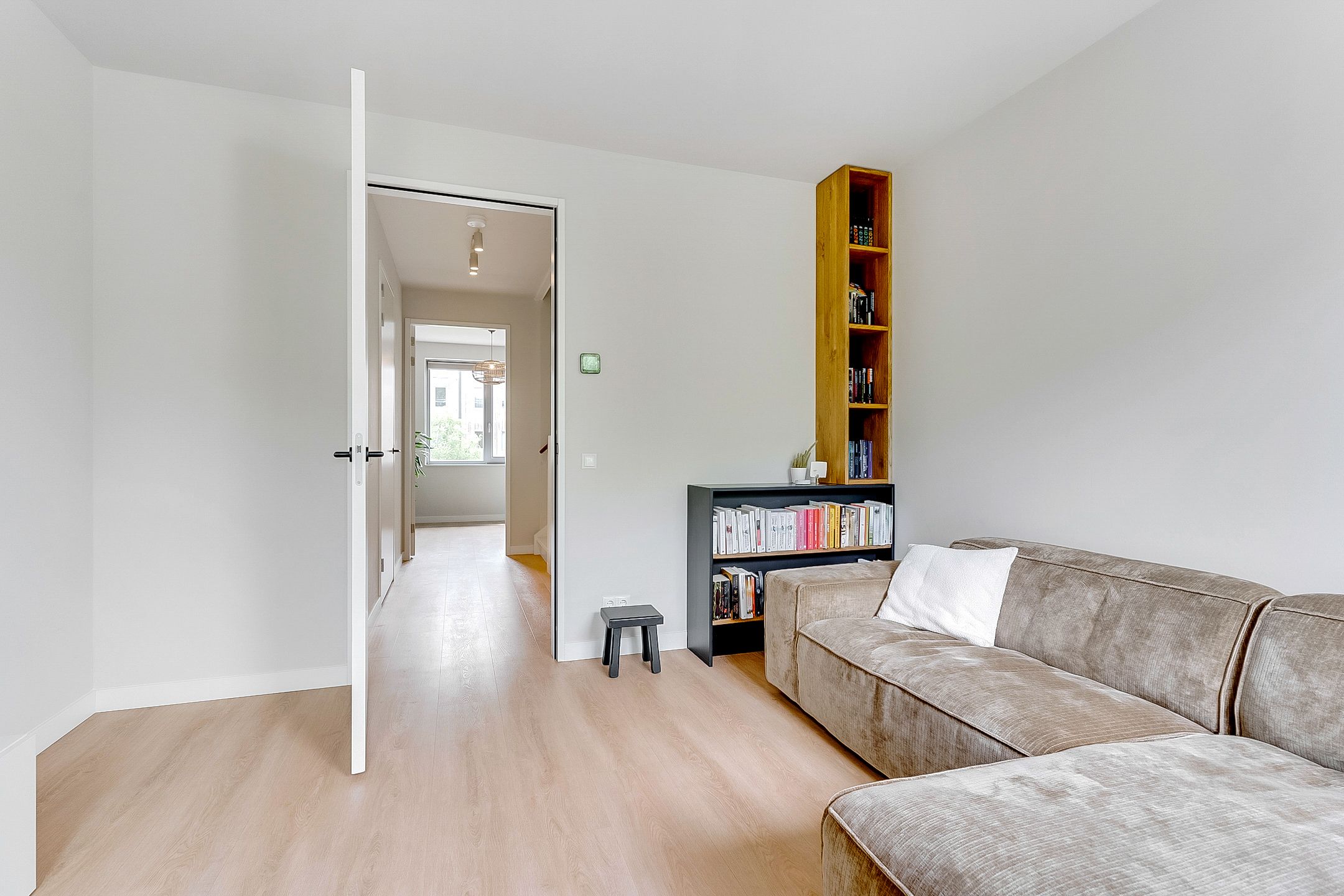 Photo 24 of Belgradostraat 53
