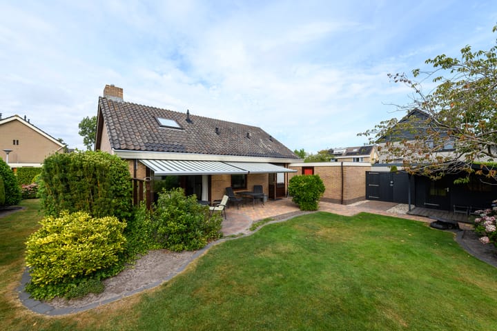 Foto 2 van Aukebaes 6