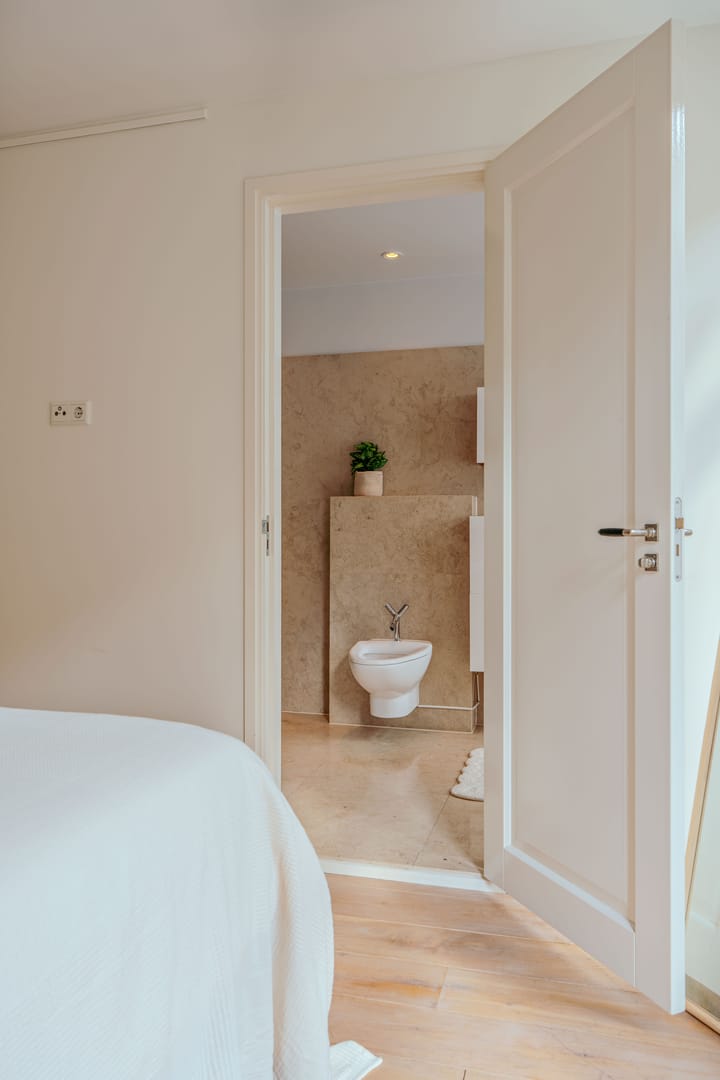 Foto 23 van Tweede Van der Helststraat 22-1