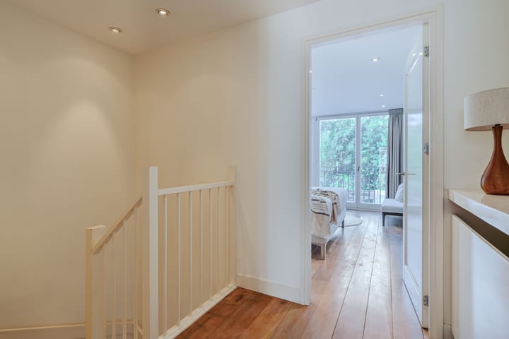 Foto 37 van Tweede Van der Helststraat 22-1