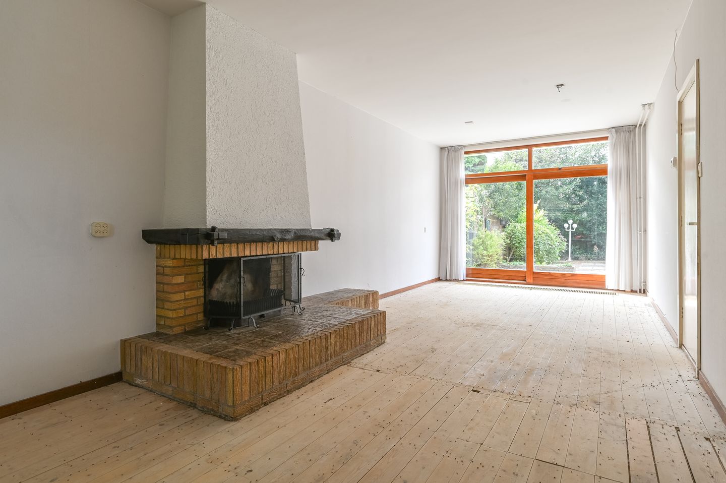 Photo 5 of Velserbroekstraat 13