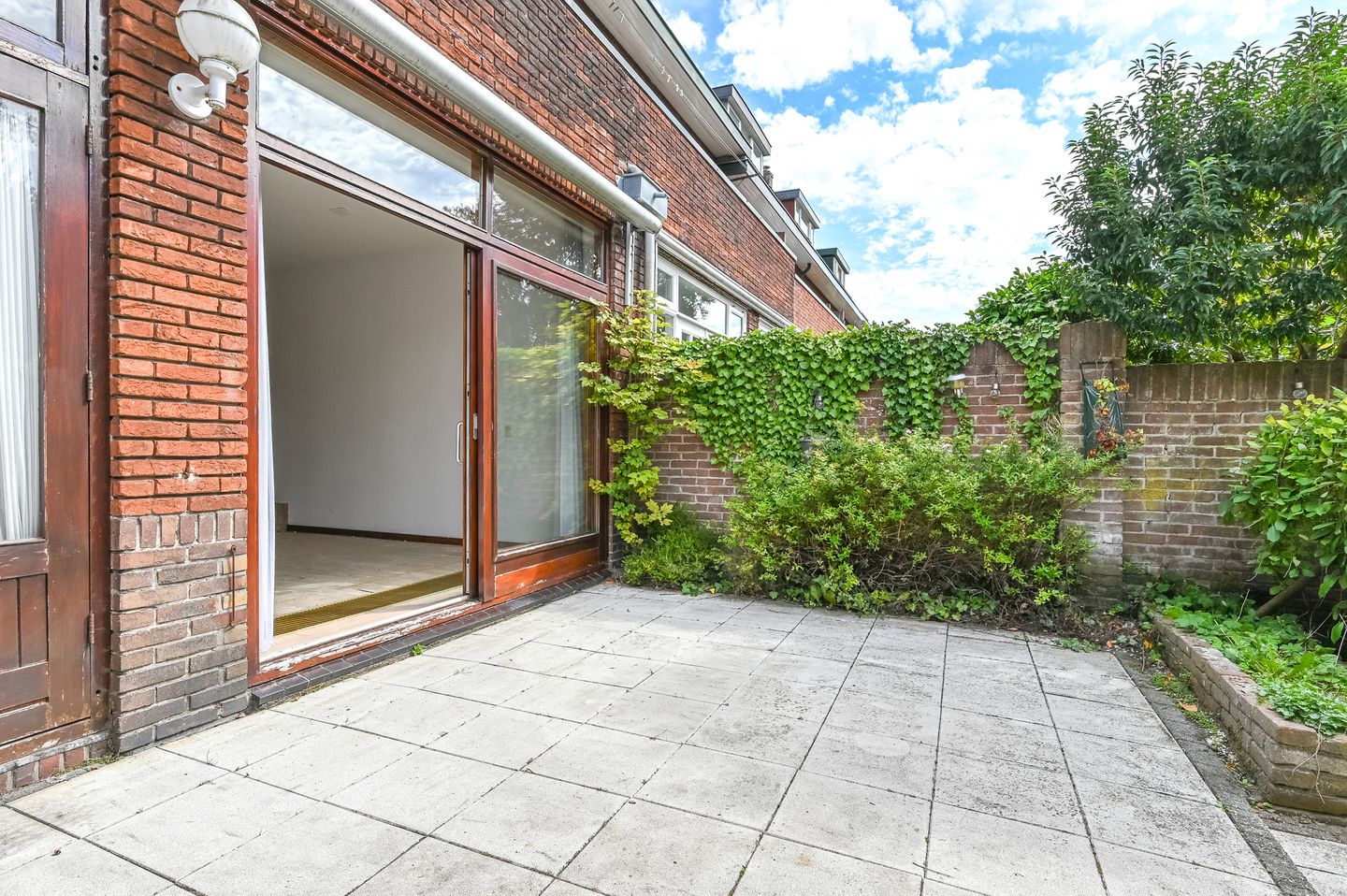 Photo 35 of Velserbroekstraat 13