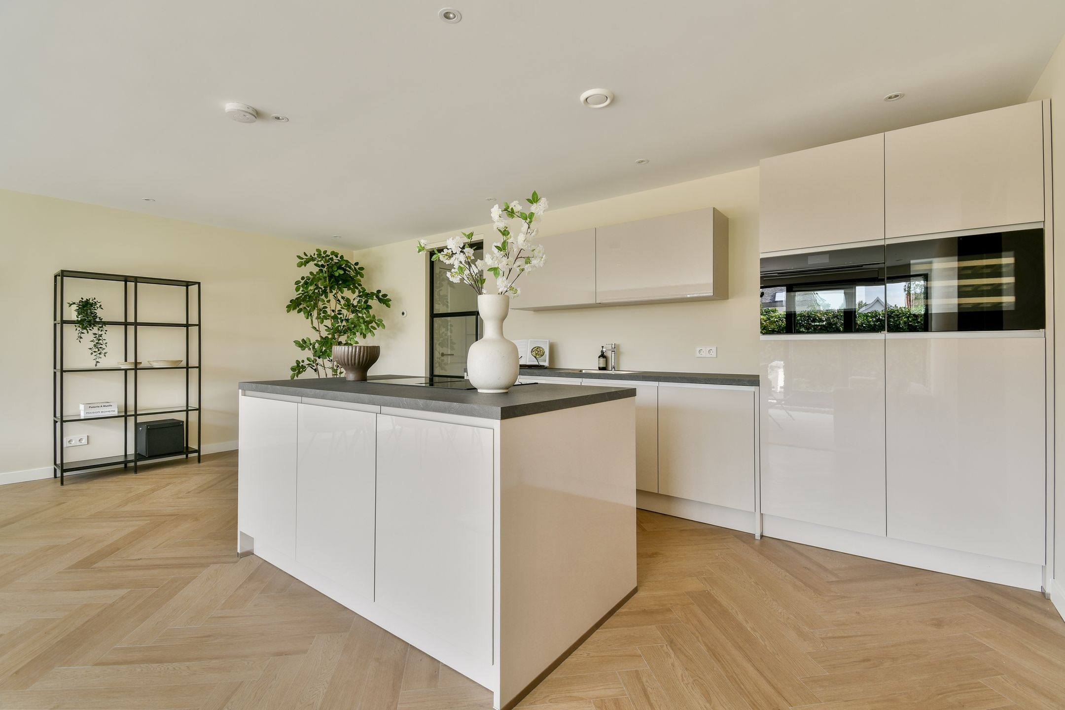 Foto 12 van Manegelaan 16