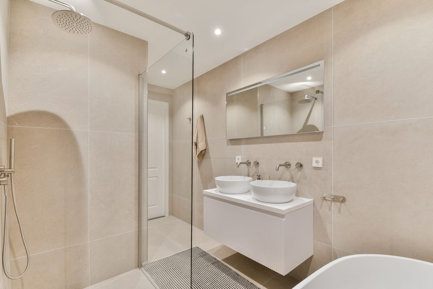 Foto 25 van Manegelaan 16