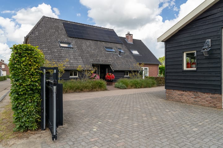 Foto 10 van den Oudert 2-G