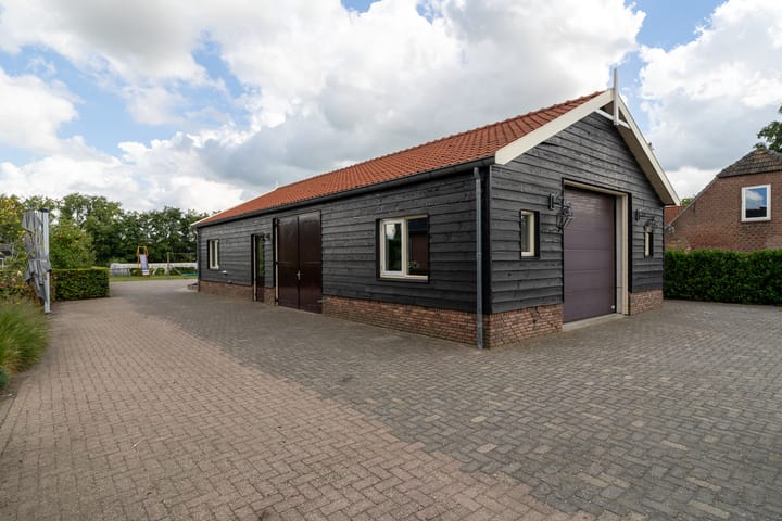 Foto 52 van den Oudert 2-G