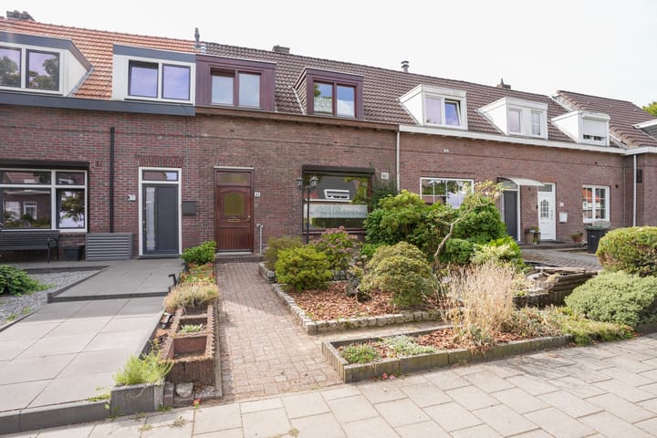 Photo 1 of Dr. A. Kuyperstraat 43